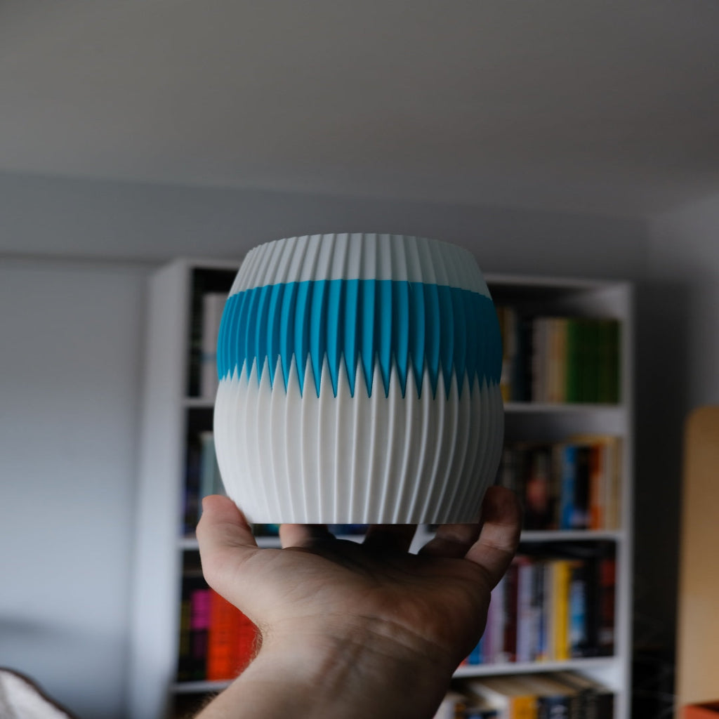 Modern Two-Part Interlocking Vase – Dual-Color Contemporary Design