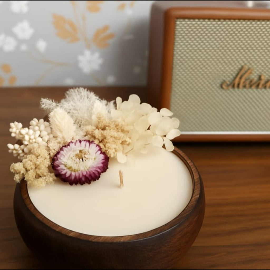 Botanical Bloom Candle – Wooden Bowl Candle with Dried Flowers